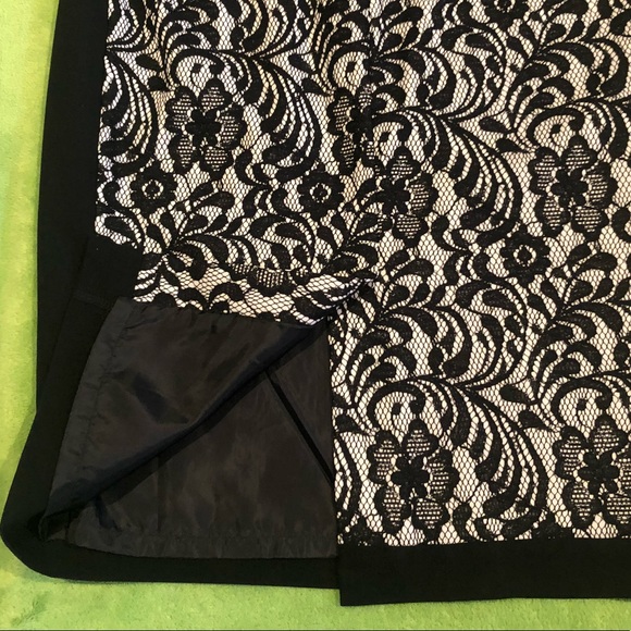 ✨2 for 10✨ Worthington Black & White Lace Detail Pencil Skirt - Picture 3 of 5